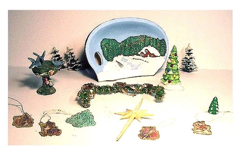 misc-lot-of-christmas-table-top-display