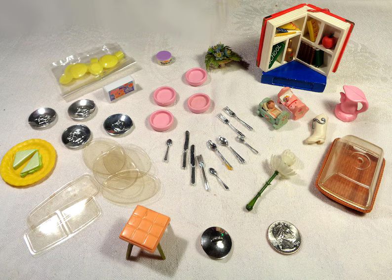 misc-lot-of-miniature-dollhouse-or-lot2