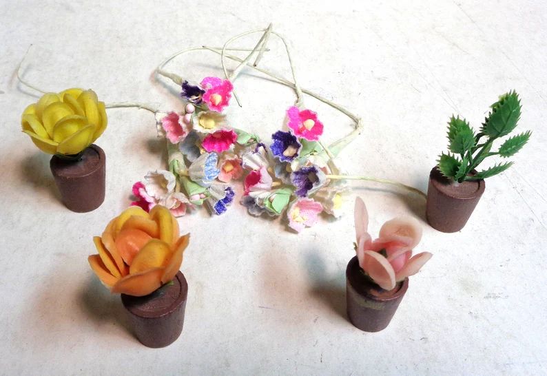 misc-lot-of-miniature-flowers-and-flower