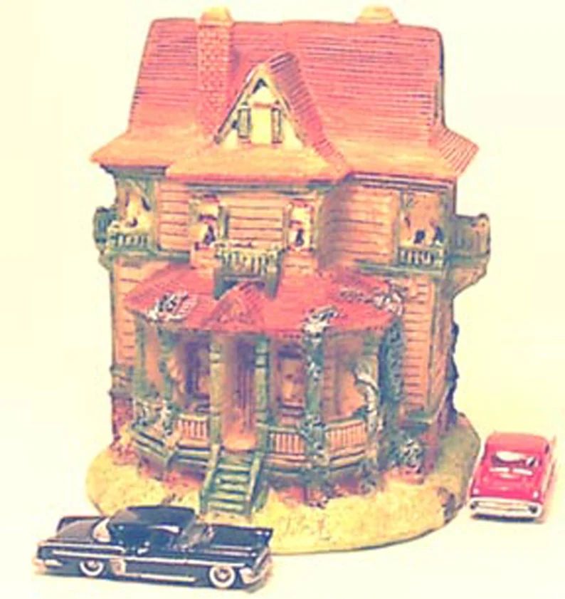miniature-detailed-victorian-house-21