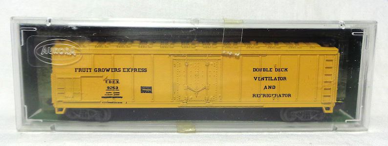 n-scale-aurora-postage-stamp-50ft