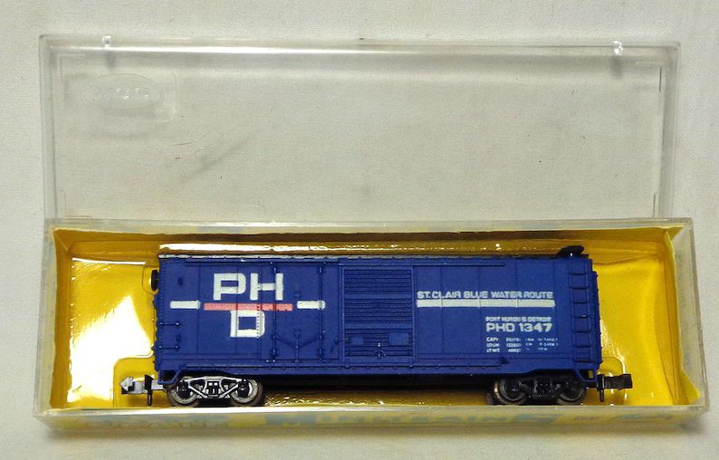n-scale-auroraahm-40-ft-box-car-port