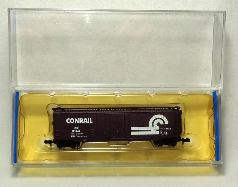 n-scale-bachmann-silver-series-50ft-plug-door