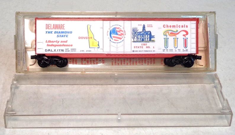 n-scale-micro-trains-freight-car-50-box
