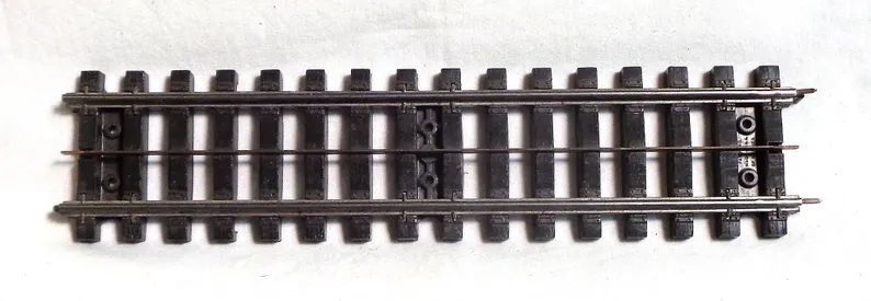 o-scale-lionel-3-rail-vintage-9-inch