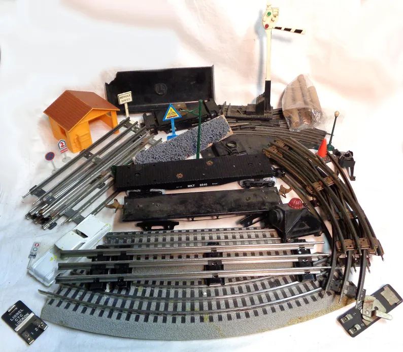 o-scale-parts-lot-7-damagedused-items