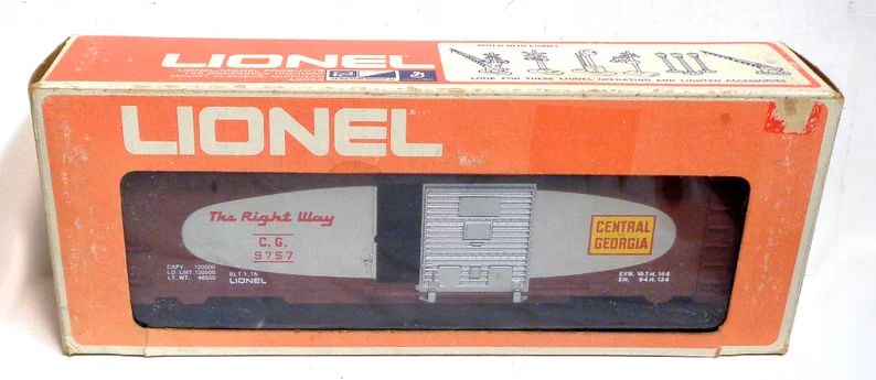 vintage-027-scale-lionel-freight-car