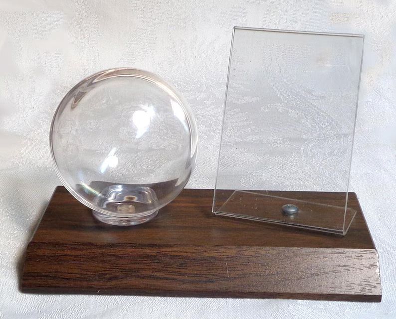 clear-baseball-and-card-display-holder