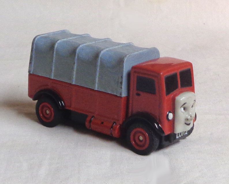 thomas-the-tank-discontinued-collectible-lor